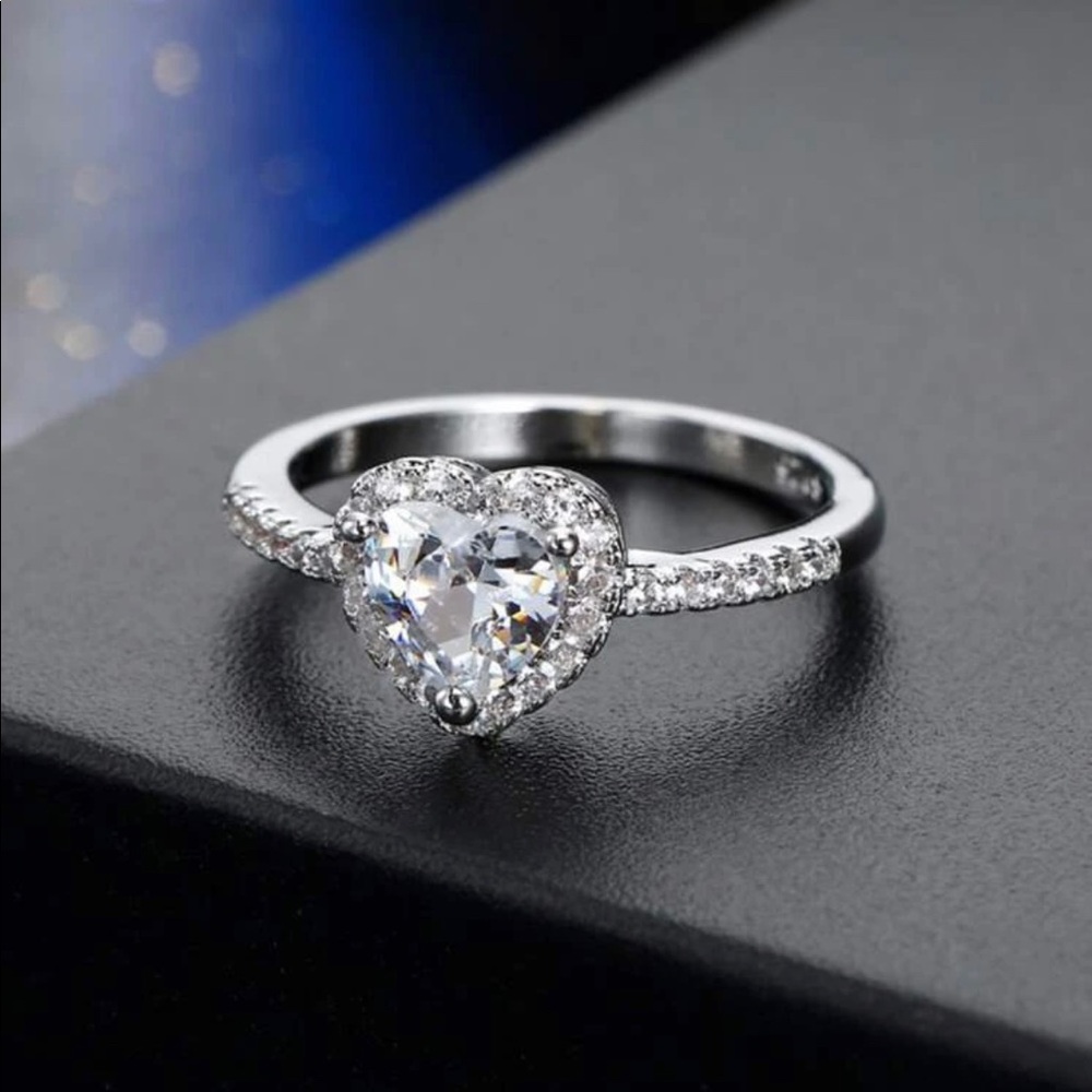 Rhinestone Heart Ring